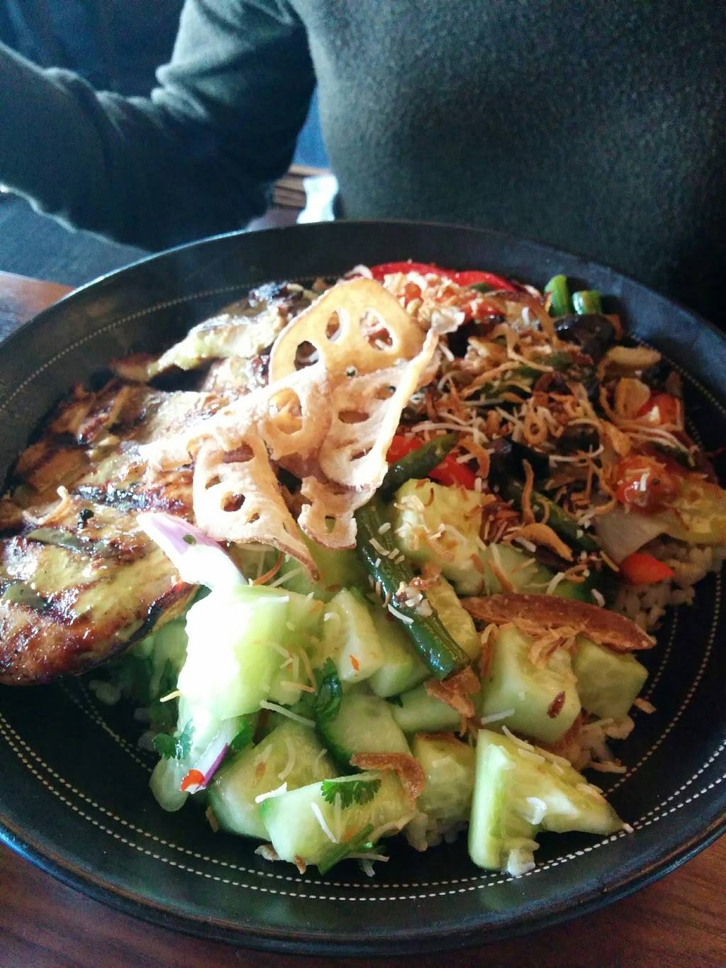 Pacific Catch | restaurant | 545 San Antonio Rd Suite 34, Mountain View, CA 94040, USA | 6509411810 OR +1 650-941-1810