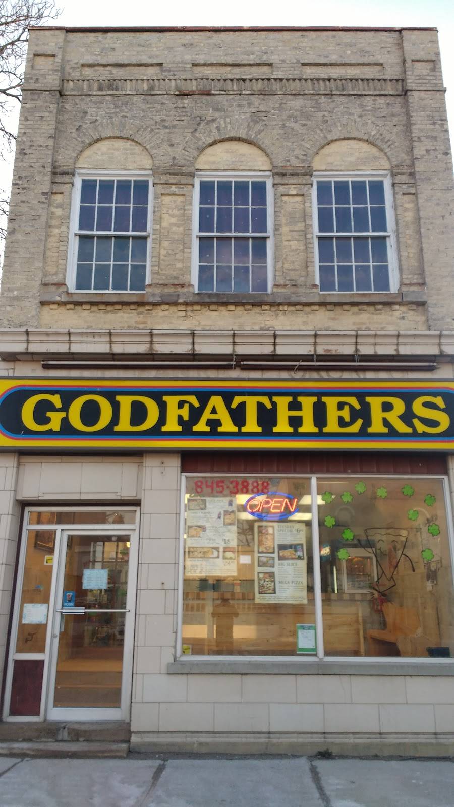 Godfathers Pizza - Wyoming | restaurant | 582 Broadway St, Wyoming, ON N0N 1T0, Canada | 5198453888 OR +1 519-845-3888