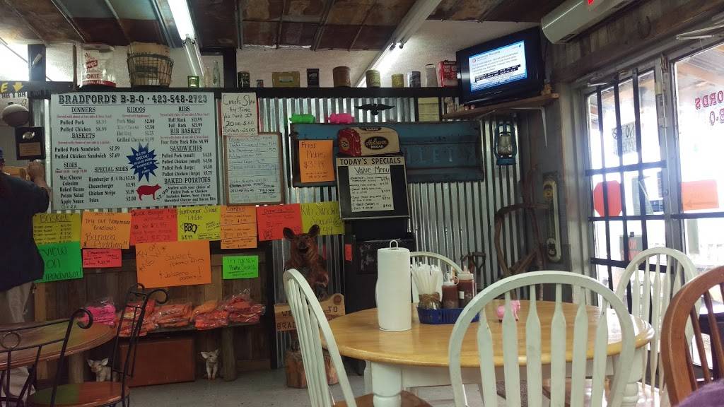 Bradfords BBQ | restaurant | 1999 Grassy Creek Rd, Copperhill, TN 37317, USA | 4235482723 OR +1 423-548-2723