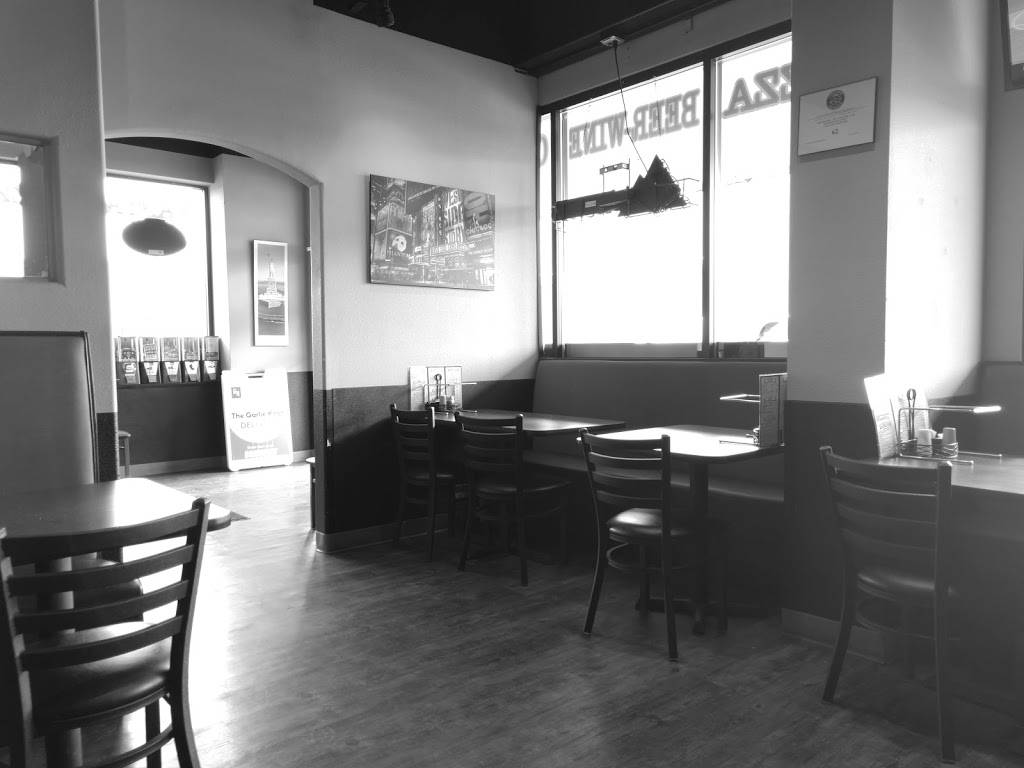 Garlic Knot | meal delivery | 1422 S Parker Rd, Denver, CO 80231, USA | 3038723873 OR +1 303-872-3873