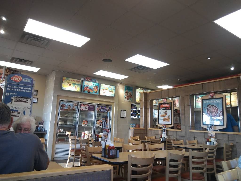 Dairy Queen Grill & Chill | restaurant | 3058 W Shore Dr, Holland, MI 49424, USA | 6163993090 OR +1 616-399-3090