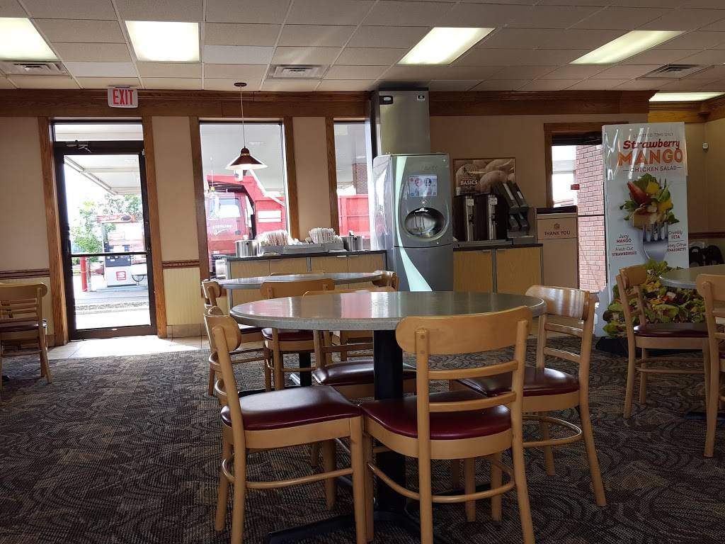 Wendys | restaurant | 1051 W Graham Rd, Stow, OH 44224, USA | 3309232682 OR +1 330-923-2682