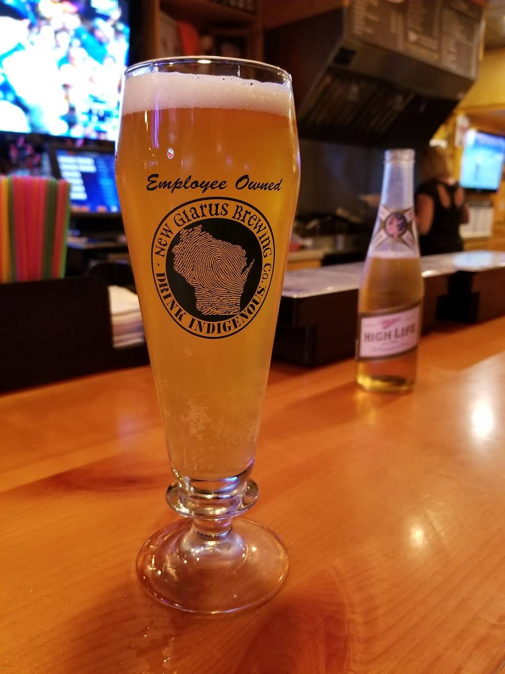 Bon Ton Tavern | restaurant | 212 Main St S, Luck, WI 54853, USA | 7154722959 OR +1 715-472-2959