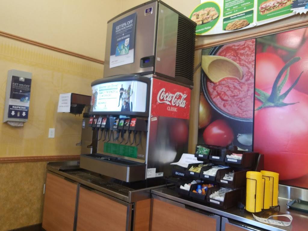 Subway | meal takeaway | Wilderness Rd @ Butts Rd Wilderness Shopping Ctr, Fort Carson, CO 80913, USA | 7192260281 OR +1 719-226-0281