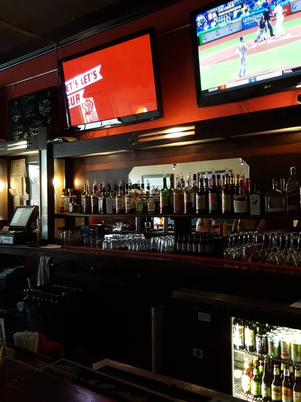 Flat Rock Tap | restaurant | 6732 Calumet Ave, Hammond, IN 46324, USA | 2198525262 OR +1 219-852-5262