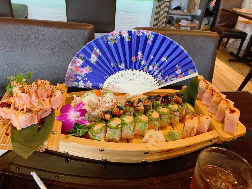 Fancy Sushi | restaurant | 7083 Collins Rd #102, Jacksonville, FL 32244, USA | 9042505466 OR +1 904-250-5466
