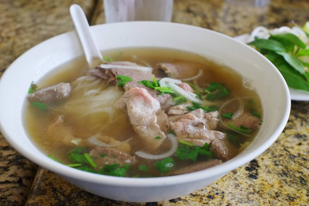 Pho Dan | restaurant | 11220 N Lamar Blvd B-200, Austin, TX 78753, USA | 5128377800 OR +1 512-837-7800