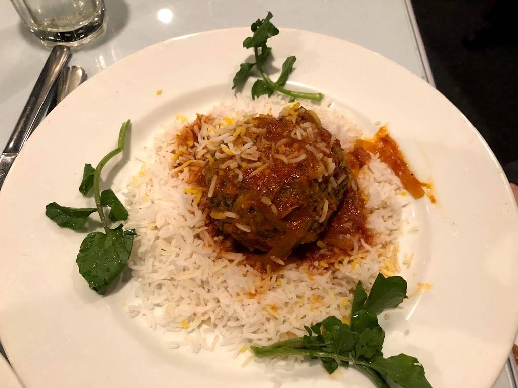Pestos Persian & Italian Cuisine | restaurant | 566 S 5th St, Louisville, KY 40202, USA | 5025840567 OR +1 502-584-0567