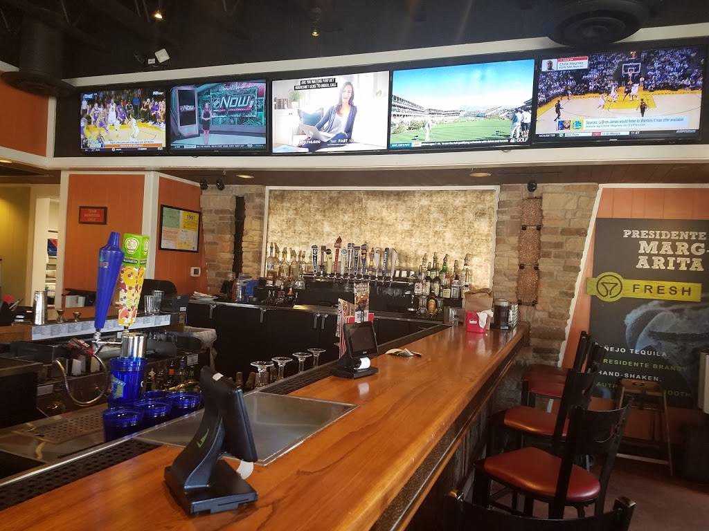 Chilis Grill & Bar | meal takeaway | 29563 Plymouth Rd, Livonia, MI 48150, USA | 7345139477 OR +1 734-513-9477