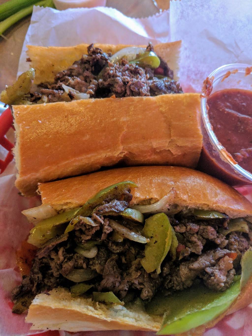 Uncle Sams | restaurant | 3217 E Shea Blvd, Phoenix, AZ 85028, USA | 6029963511 OR +1 602-996-3511