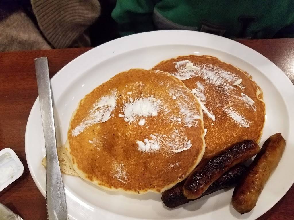 Alexanders Polish American Restaurant | restaurant | 559 S Lafayette St, South Lyon, MI 48178, USA | 2484861405 OR +1 248-486-1405