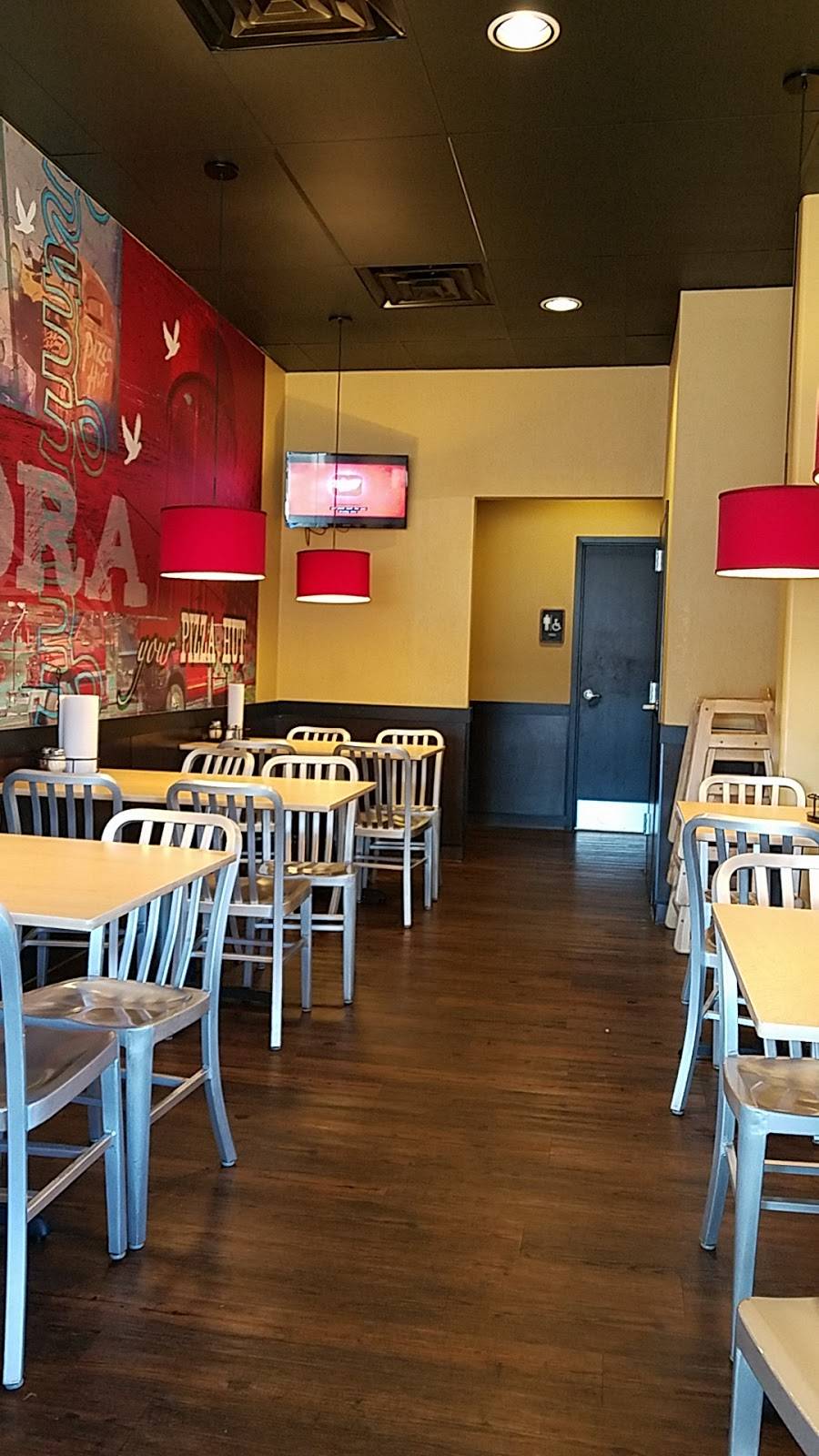 Pizza Hut | meal takeaway | 180 Main St, East Aurora, NY 14052, USA | 7166524290 OR +1 716-652-4290