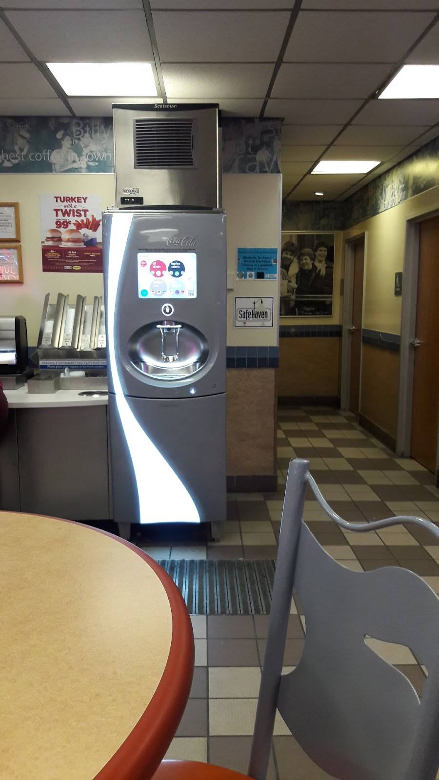 White Castle | restaurant | 7912 S Pulaski Rd, Chicago, IL 60652, USA | 7735851296 OR +1 773-585-1296