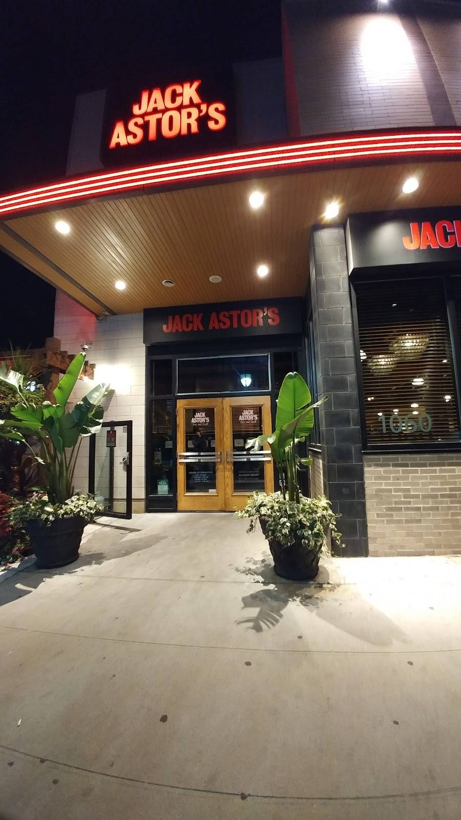 Jack Astors Bar & Grill | restaurant | 1060 Don Mills Rd, North York, ON M3C 0H8, Canada | 4163319238 OR +1 416-331-9238