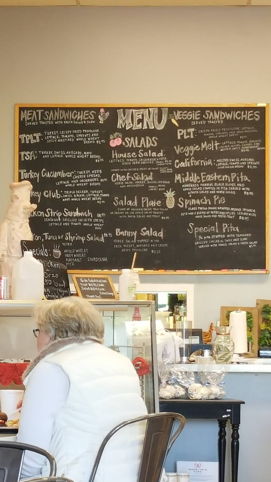 Lillians Inc | meal takeaway | 4711 Forest Dr, Columbia, SC 29206, USA | 8037900733 OR +1 803-790-0733