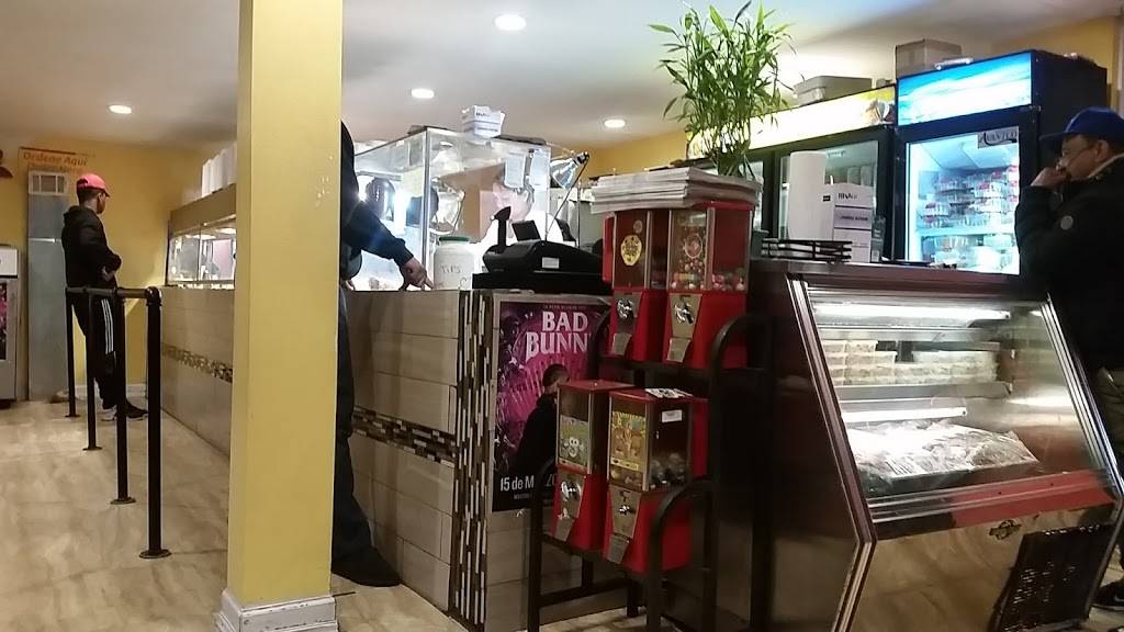 La Casa del Chimi Restaurant | restaurant | 402 Franklin St, Reading, PA 19602, USA | 6103731670 OR +1 610-373-1670