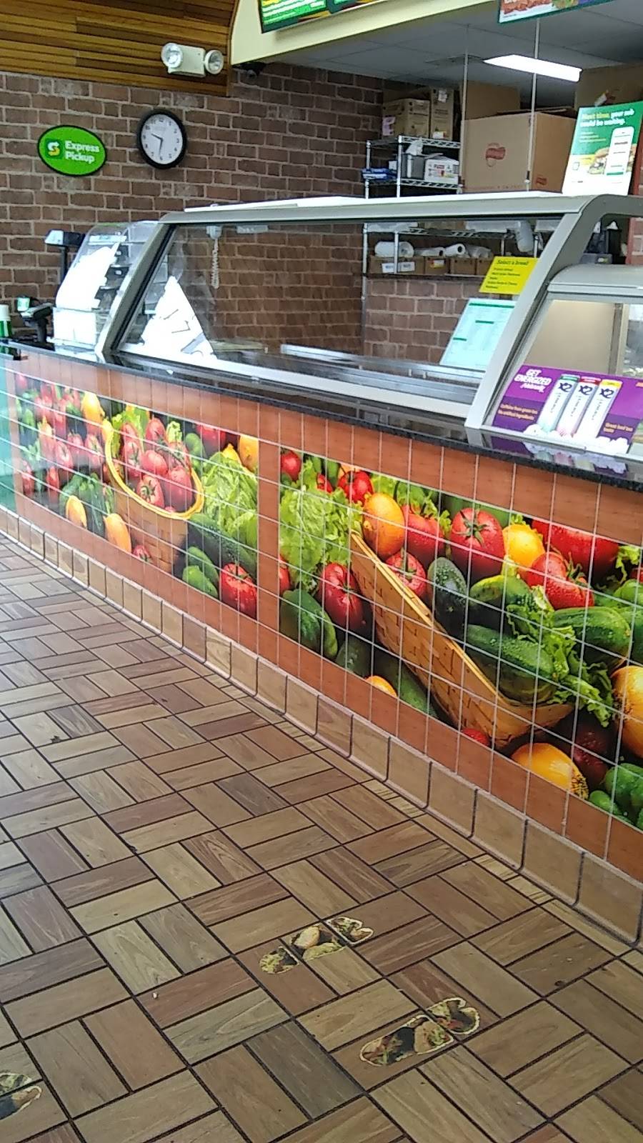 Subway Restaurants | restaurant | 1710 W Jefferson St, Joliet, IL 60435, USA | 8157291234 OR +1 815-729-1234