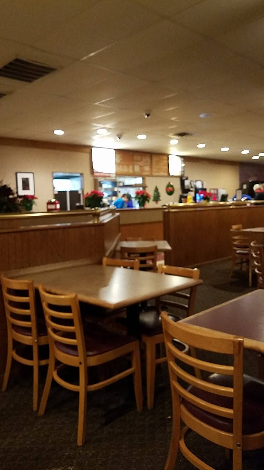 Godfathers Pizza | meal delivery | 1703 4th St SE, Mason City, IA 50401, USA | 6414245133 OR +1 641-424-5133