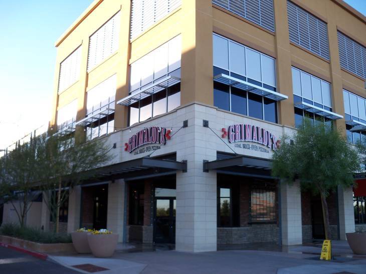 Grimaldis Pizzeria | restaurant | 15147 N Scottsdale Rd # H-135, Scottsdale, AZ 85254, USA | 4805964070 OR +1 480-596-4070