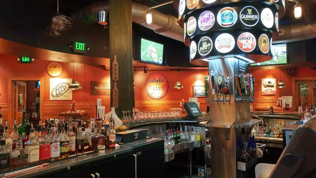 Drakes Cool Springs | restaurant | 553 Cool Springs Blvd, Franklin, TN 37067, USA | 6155030035 OR +1 615-503-0035