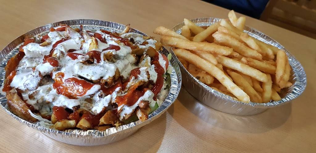 Royal Shawarma | restaurant | 1540 North Service Rd W, Oakville, ON L6M 4A1, Canada | 9054698366 OR +1 905-469-8366