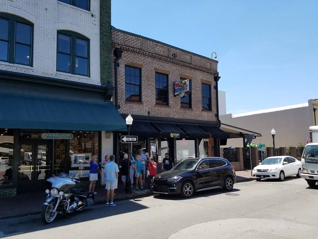 B&D Burgers - West Congress Street | restaurant | 209 W Congress St, Savannah, GA 31401, USA | 9122388315 OR +1 912-238-8315