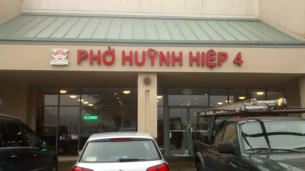 Pho Huynh Hiep | restaurant | 188 Skyline Plaza, Daly City, CA 94015, USA | 4157695788 OR +1 415-769-5788