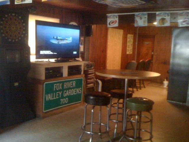 Hermanns Rest A While | restaurant | 300 Center St, Port Barrington, IL 60010, USA | 8476399644 OR +1 847-639-9644