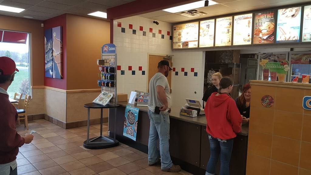 Dairy Queen | restaurant | 1251 Tasha Blvd, Shakopee, MN 55379, USA | 9522332717 OR +1 952-233-2717