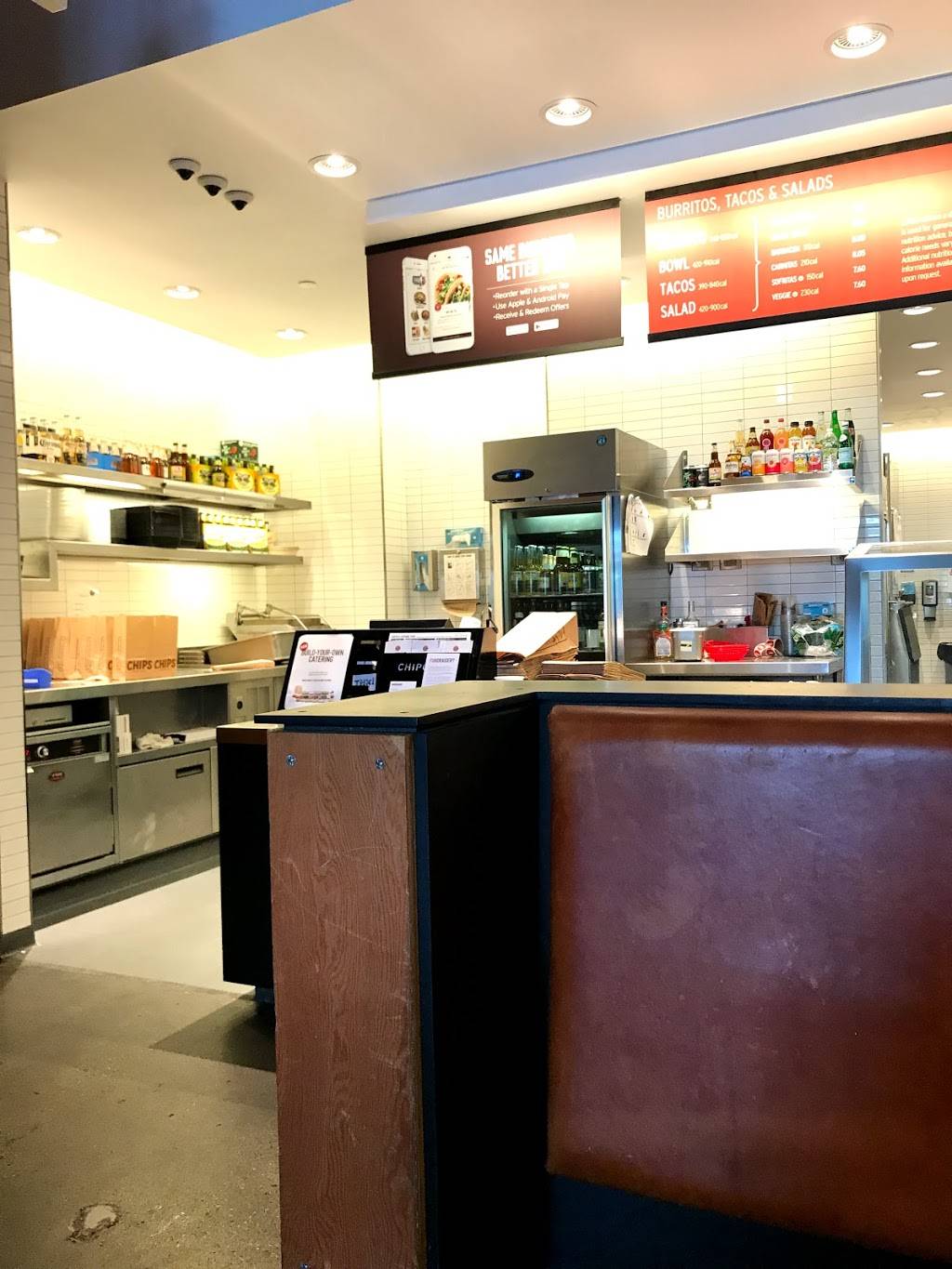 Chipotle Mexican Grill | restaurant | 115 Mill Plain Rd, Danbury, CT 06811, USA | 2037302220 OR +1 203-730-2220