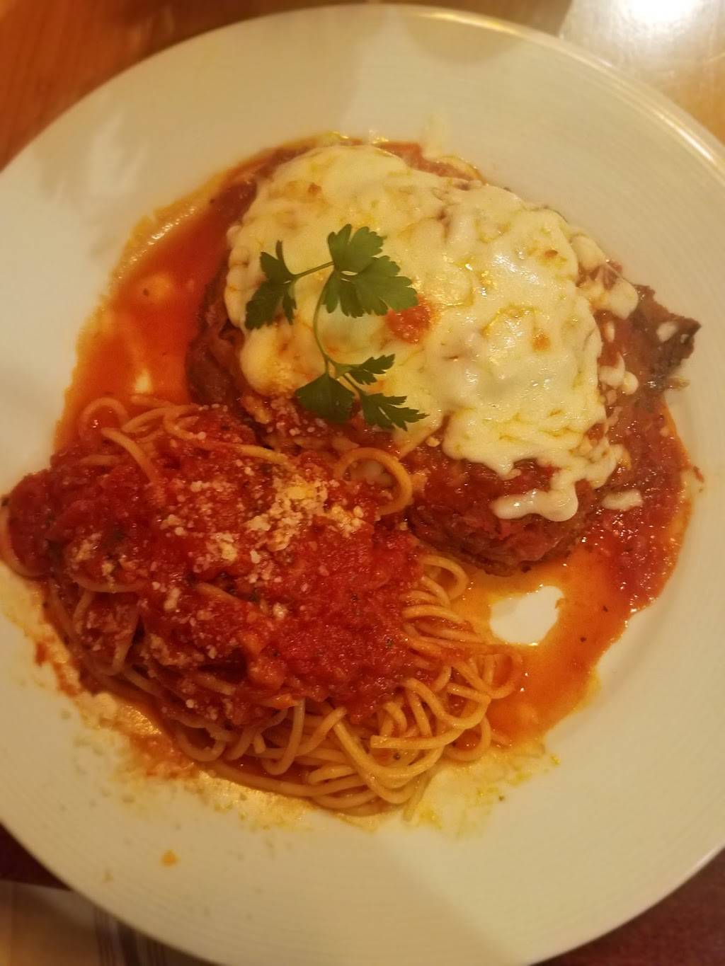 Elle-Js Lakeview | restaurant | 900 Harrison Ave, New Orleans, LA 70124, USA | 5044592262 OR +1 504-459-2262