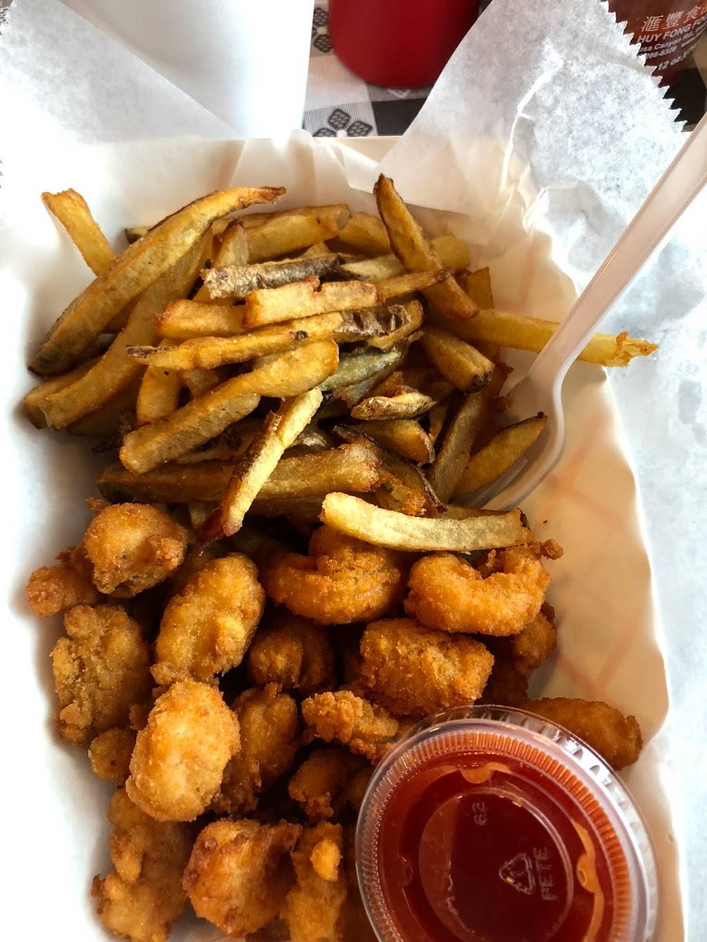 Shwings | restaurant | 1743 Mannheim Rd, Stone Park, IL 60165, USA | 7084838595 OR +1 708-483-8595