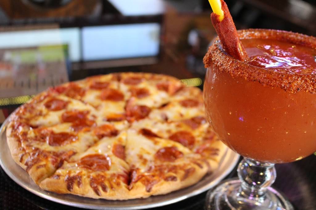 Chino Hills Pizza Company | restaurant | 14550 Pipeline Ave, Chino, CA 91710, USA | 9095971477 OR +1 909-597-1477