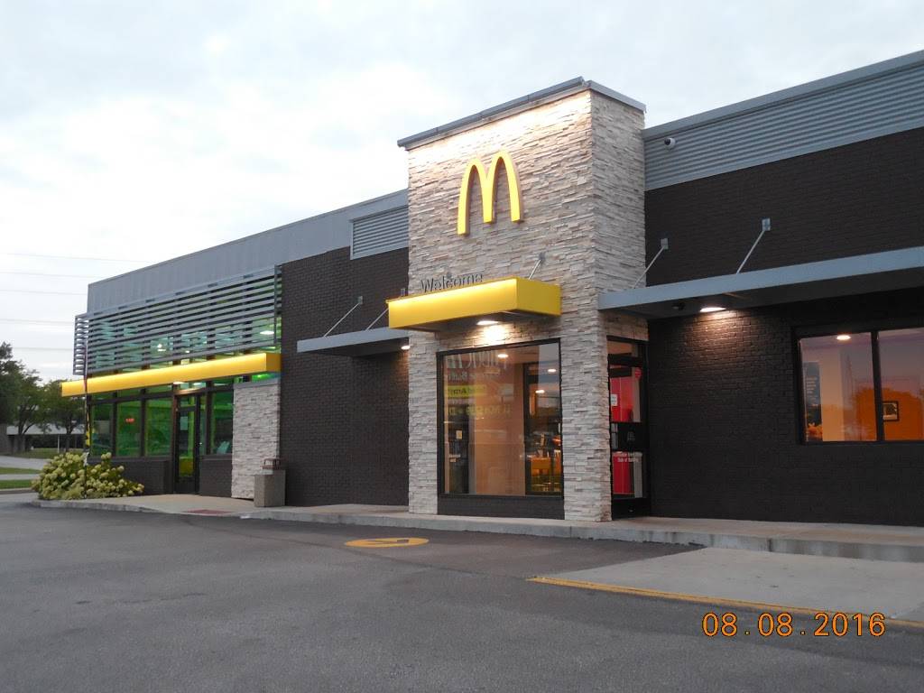 McDonalds | cafe | 14026 Manchester Rd, Manchester, MO 63011, USA | 6362560027 OR +1 636-256-0027