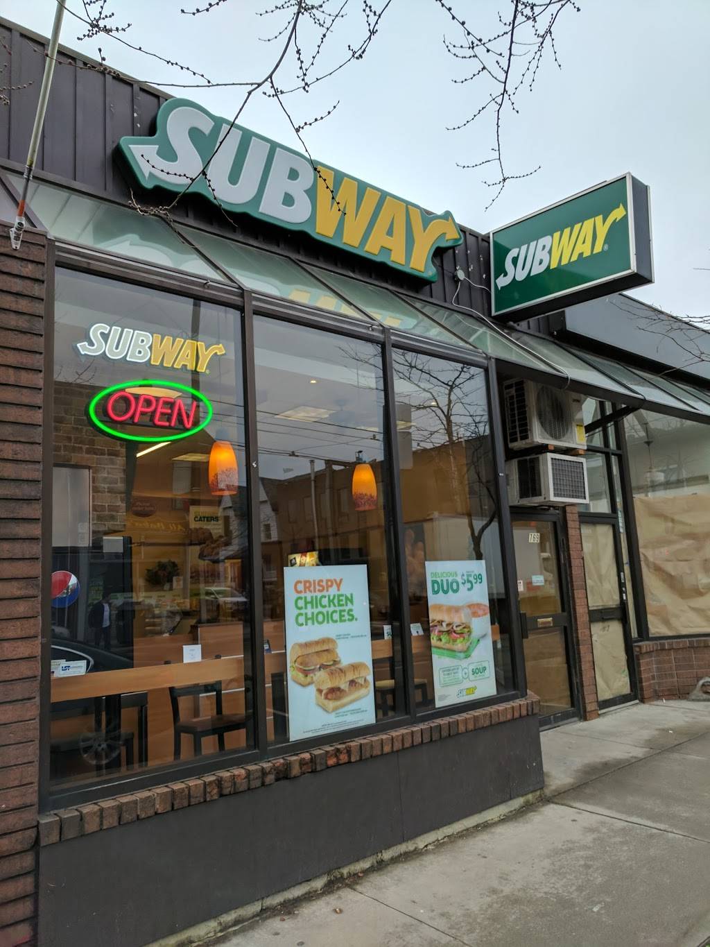 Subway | restaurant | 769 Dundas St W, Toronto, ON M6J 1T9, Canada | 4169479200 OR +1 416-947-9200