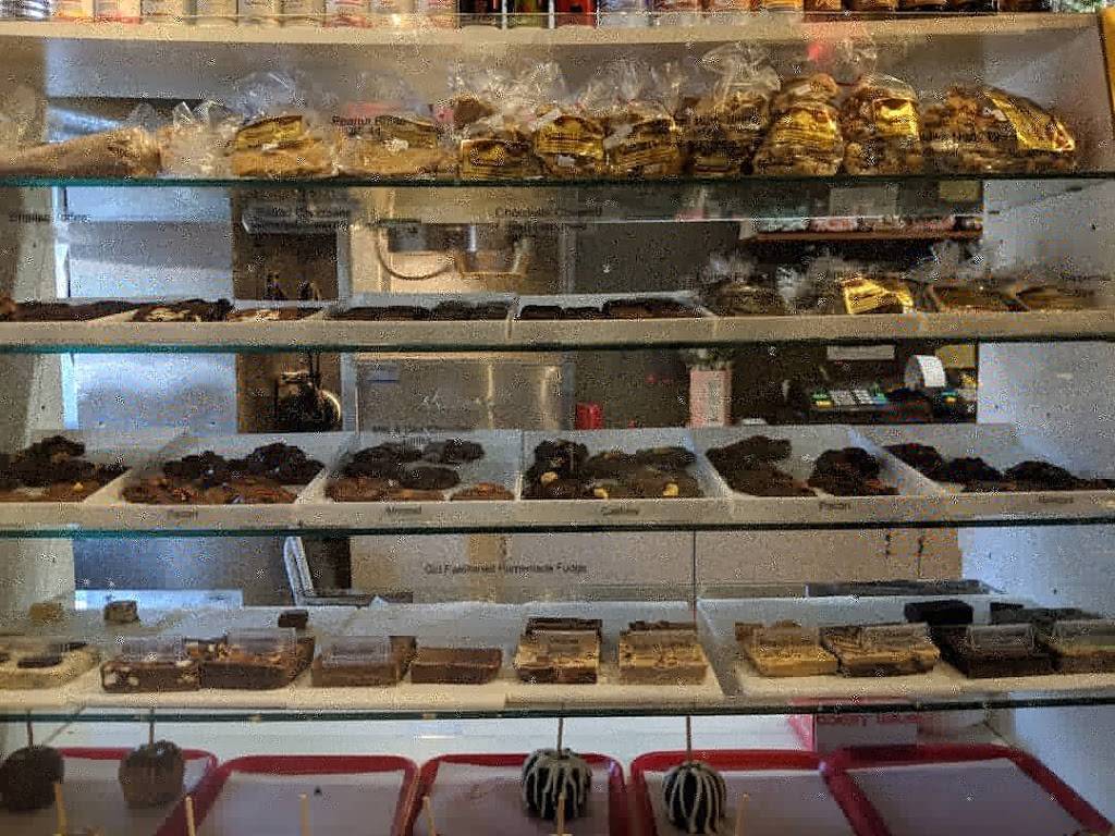 Dave & Busters | restaurant | 2000 S Colorado Blvd, Denver, CO 80222, USA | 3037591515 OR +1 303-759-1515