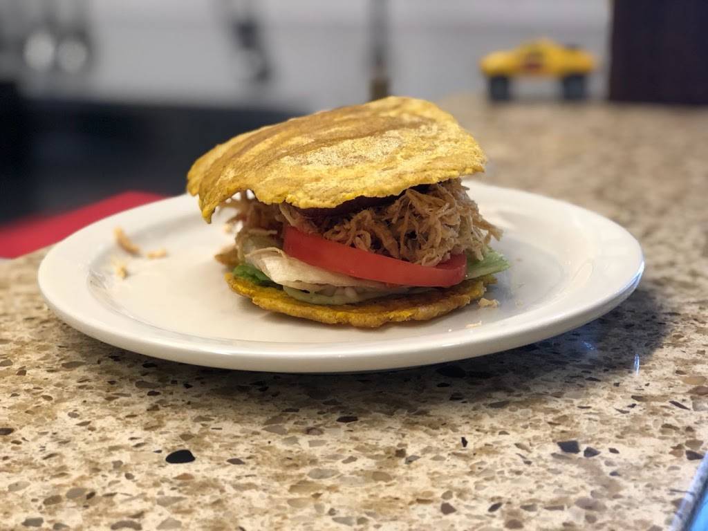 La Calle Arepas Bar | restaurant | 74 N Main St, Norwalk, CT 06854, USA | 2036124949 OR +1 203-612-4949