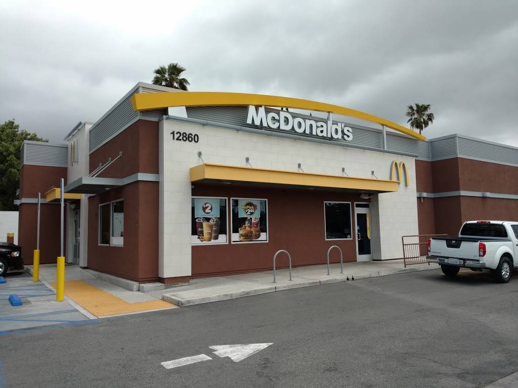 McDonalds | cafe | 12860 Encinitas Ave, Sylmar, CA 91342, USA | 8183626551 OR +1 818-362-6551