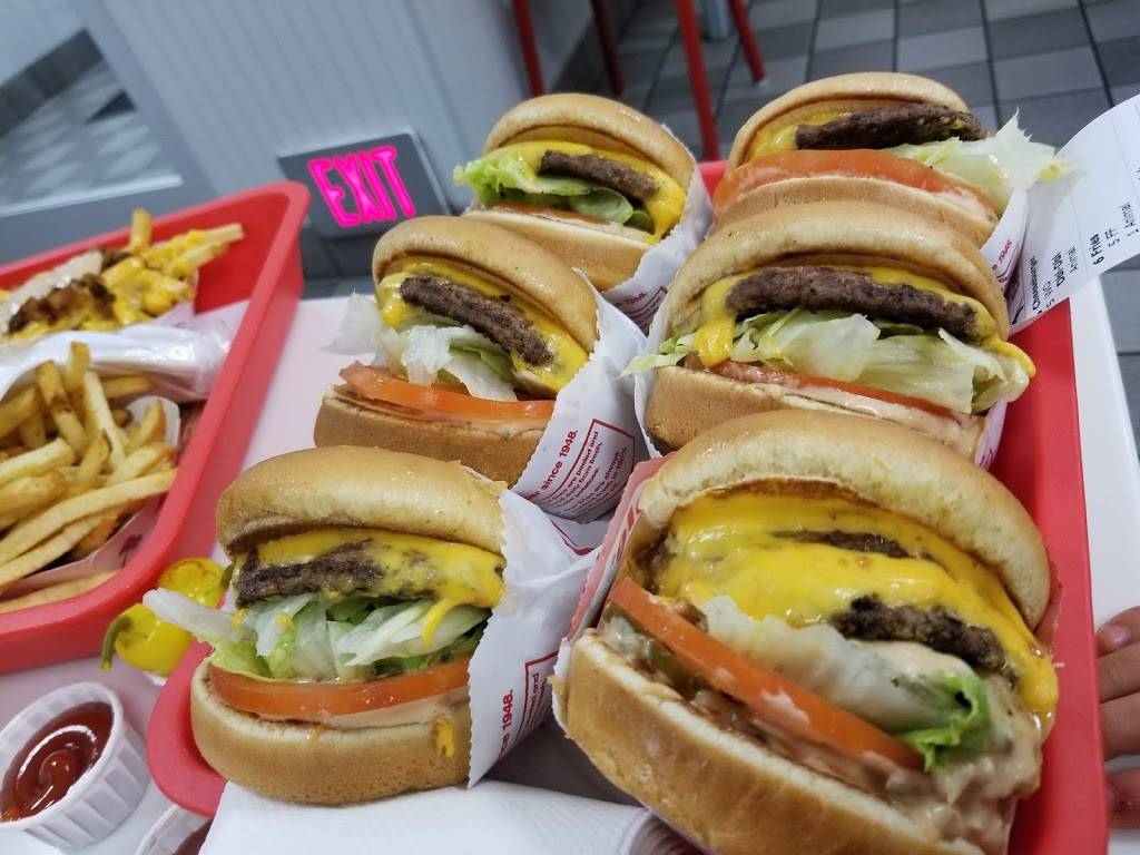 In-N-Out Burger | restaurant | 34850 N North Valley Pkwy, Phoenix, AZ 85086, USA | 8007861000 OR +1 800-786-1000