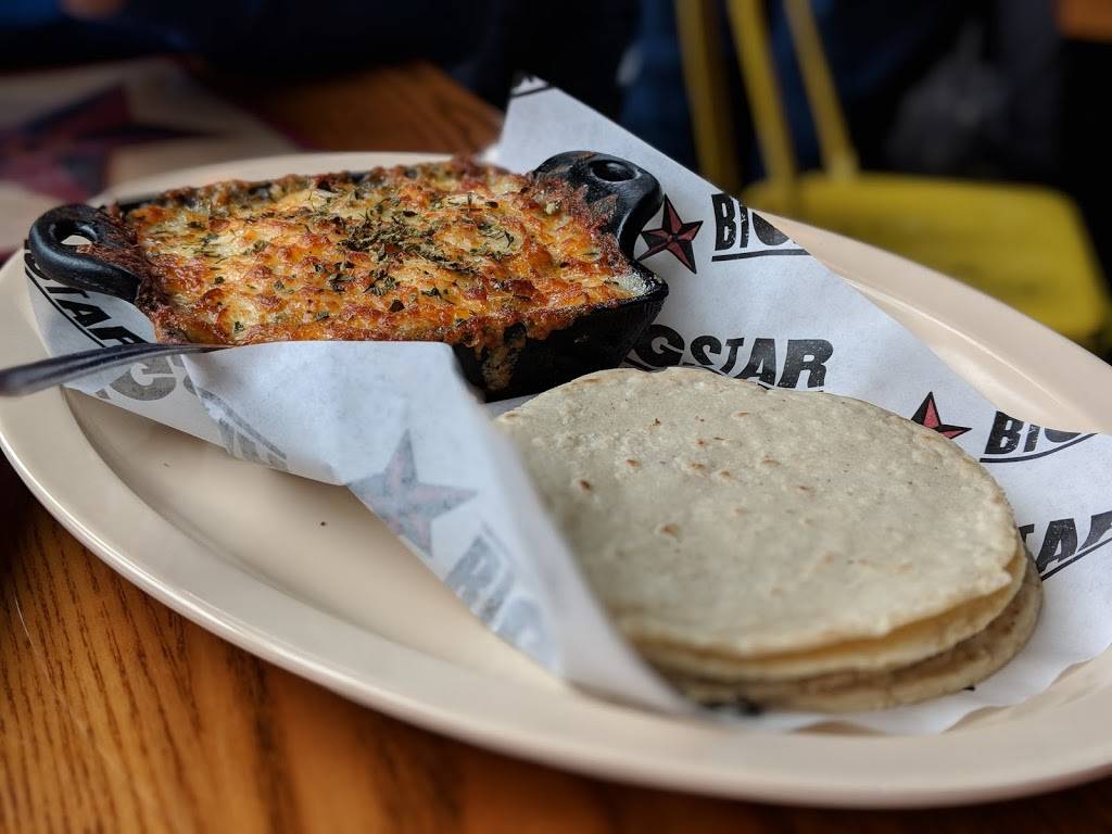 Big Star Wrigleyville | restaurant | 3640 N Clark St, Chicago, IL 60613, USA | 7738577120 OR +1 773-857-7120