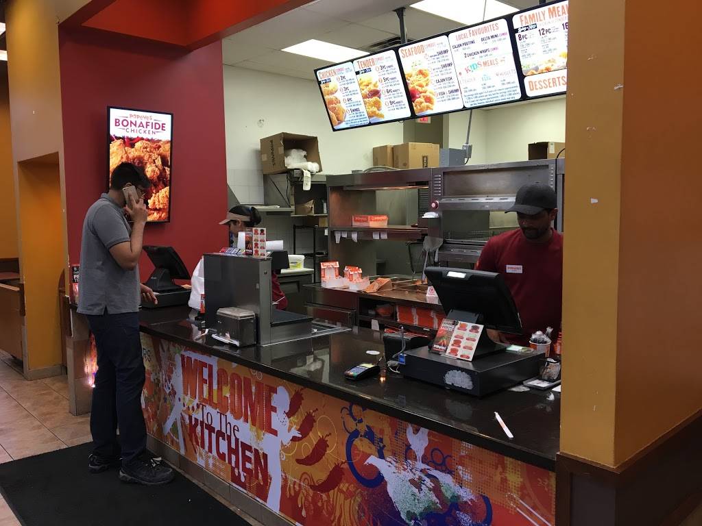 Popeyes Louisiana kitchen | restaurant | 5641 Steeles Ave E, Scarborough, ON M1V 5P6, Canada | 4167548800 OR +1 416-754-8800