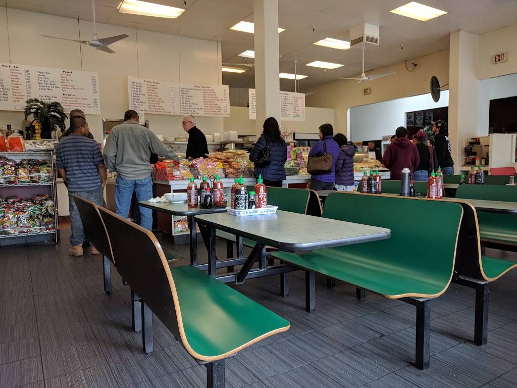 Cam Huong Restaurant | restaurant | 702 International Blvd a, Oakland, CA 94606, USA | 5104442500 OR +1 510-444-2500