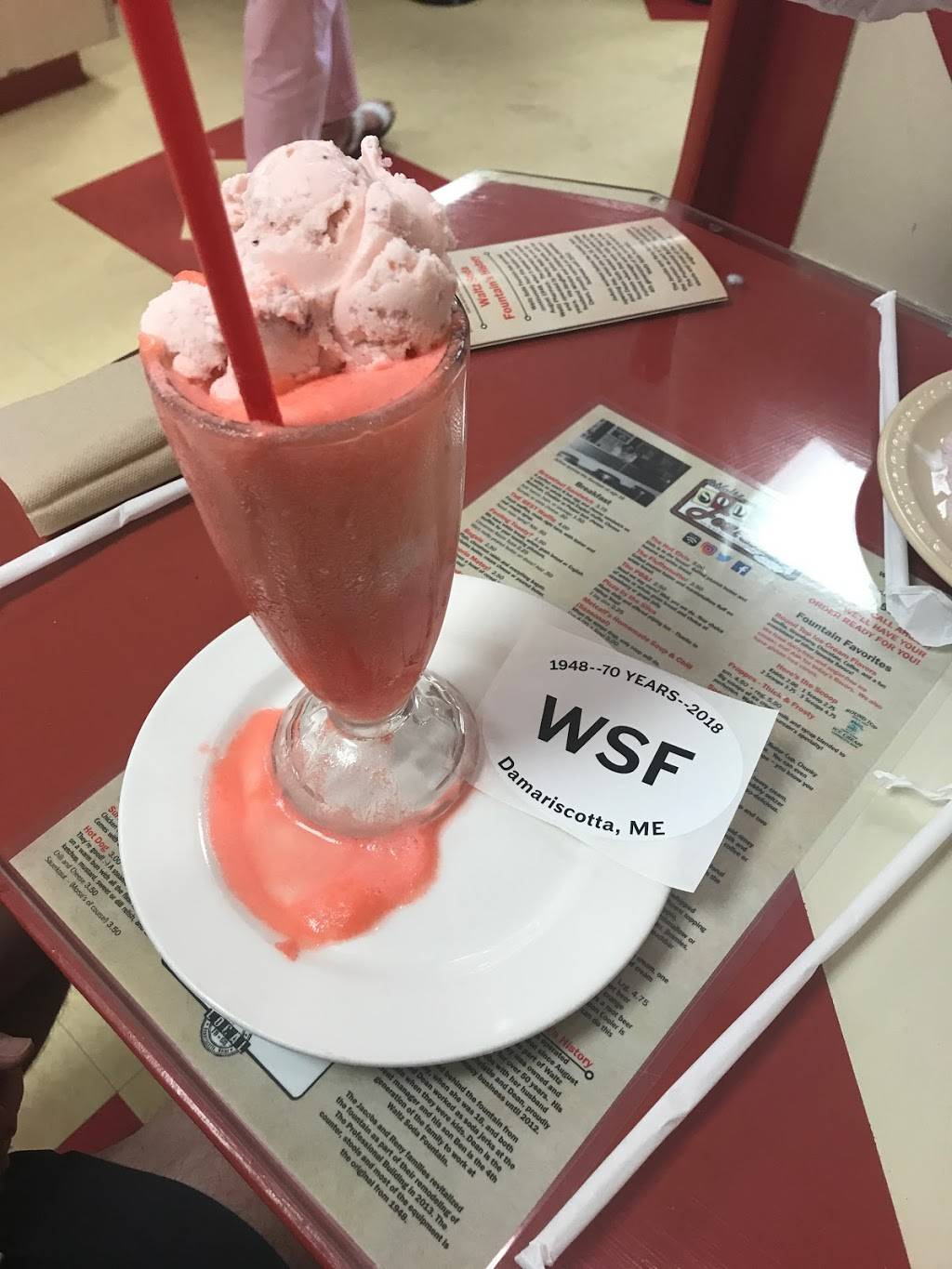 Waltz Soda Fountain | restaurant | 167 Main St, Damariscotta, ME 04543, USA | 2075637632 OR +1 207-563-7632
