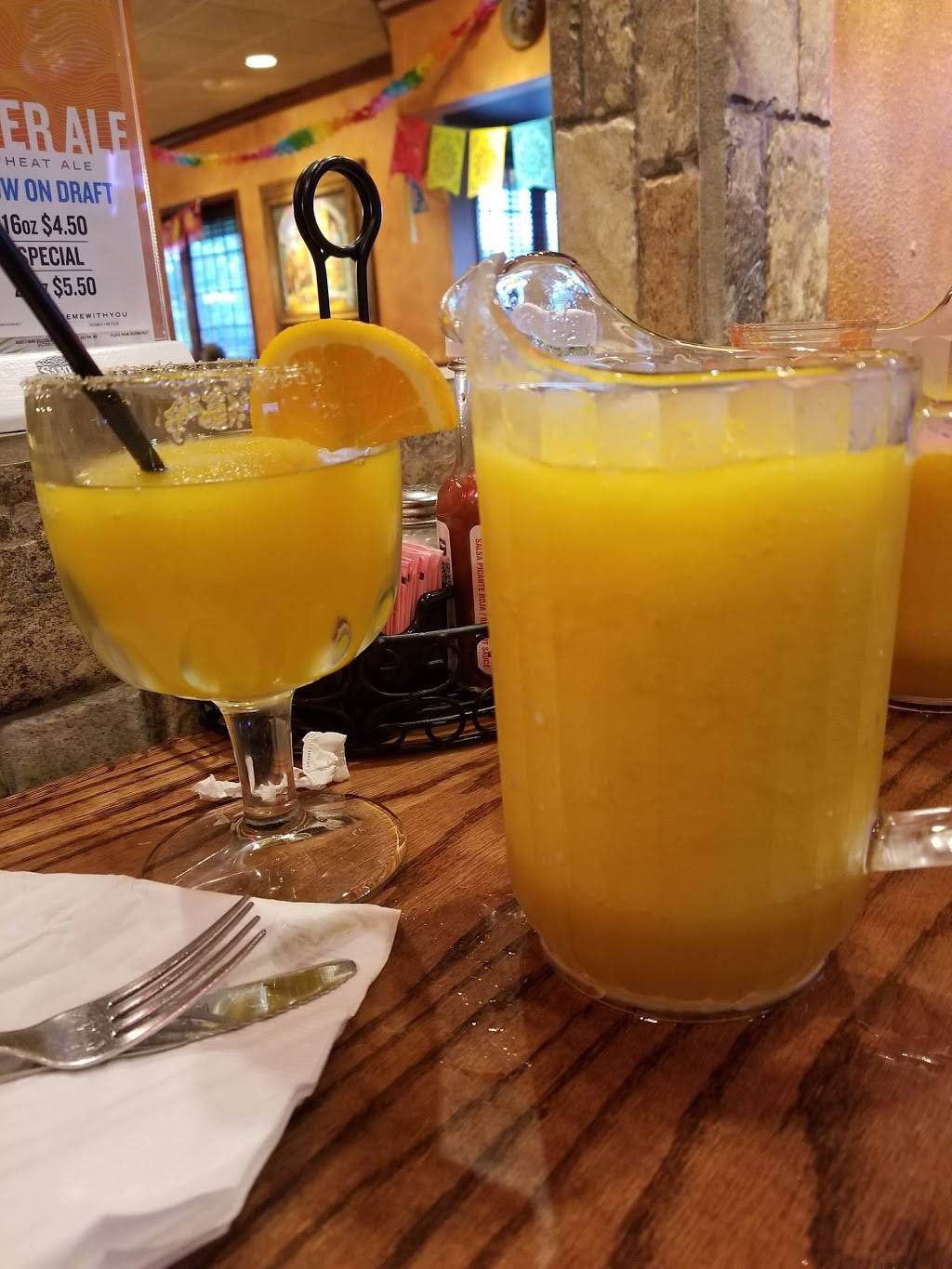 Las Palapas Mexican Restaurant | restaurant | 8 Bangor Mall Blvd, Bangor, ME 04401, USA | 2079473500 OR +1 207-947-3500