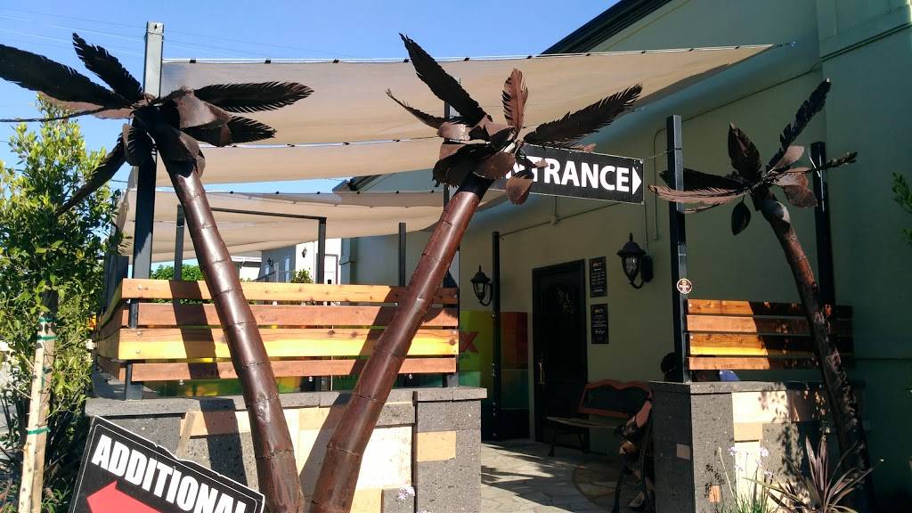 El Pescador Bar and Grill | restaurant | 116 East Beverly Boulevard, Montebello, CA 90640, USA | 3232464545 OR +1 323-246-4545