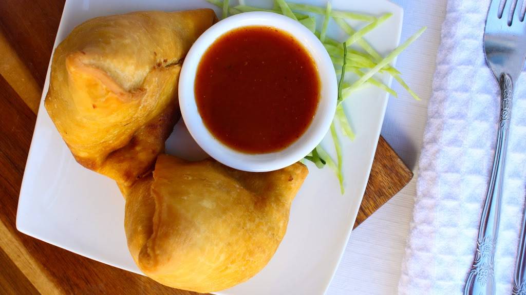 The Bollywood Bistro | restaurant | 51 Cork St E, Guelph, ON N1H 2W7, Canada | 5198213999 OR +1 519-821-3999