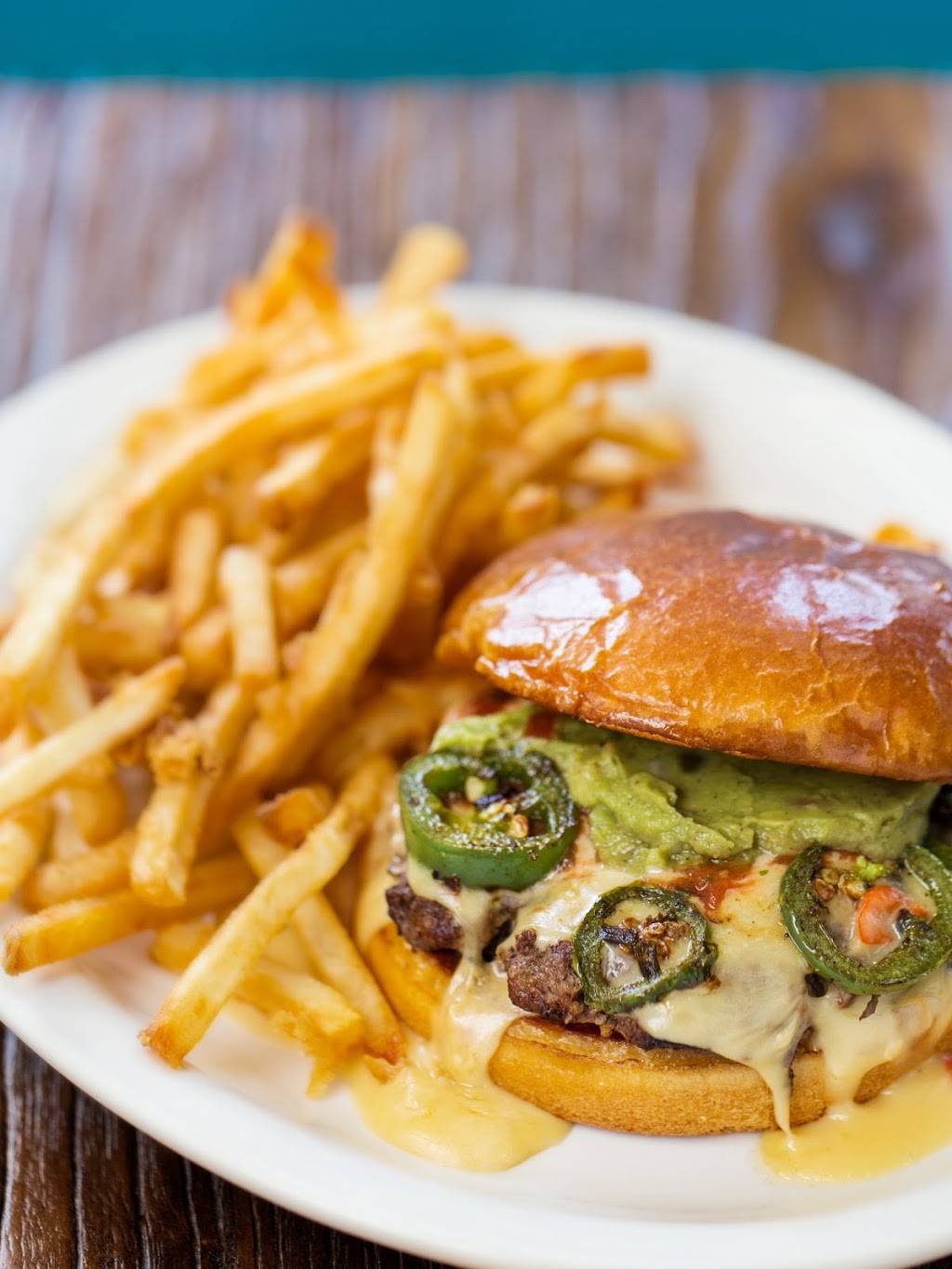 Wicked Cantina Sarasota | restaurant | 1603 N Tamiami Trail, Sarasota, FL 34236, USA | 9417062395 OR +1 941-706-2395