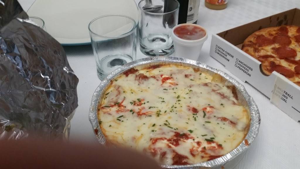 Carlos Pizza | meal delivery | 74-02 Metropolitan Ave, Middle Village, NY 11379, USA | 7188947915 OR +1 718-894-7915