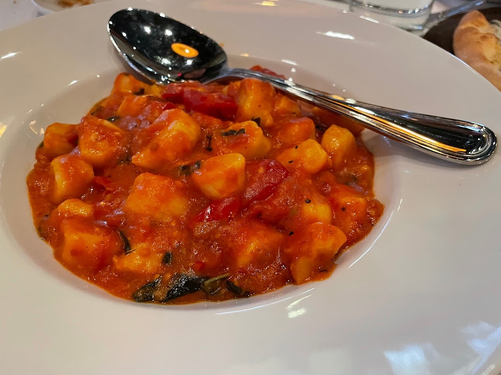 Serafina Scarsdale | restaurant | 696 White Plains Road, NY-22, Scarsdale, NY 10583, USA | 9142470500 OR +1 914-247-0500