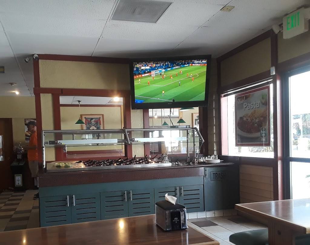 Round Table Pizza | meal delivery | 25290 Marguerite Pkwy #D, Mission Viejo, CA 92692, USA | 9499513403 OR +1 949-951-3403